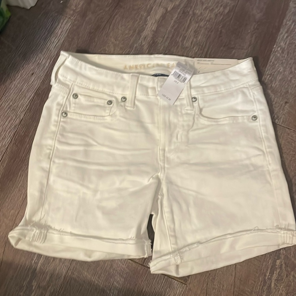White American Eagle Jean shorts- next level stretch